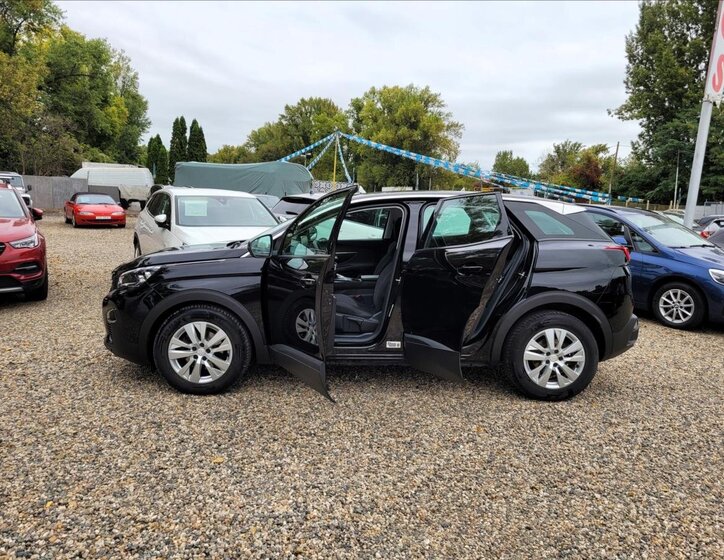 Peugeot 3008 SUV / Terénní 1,5 l 96 kw