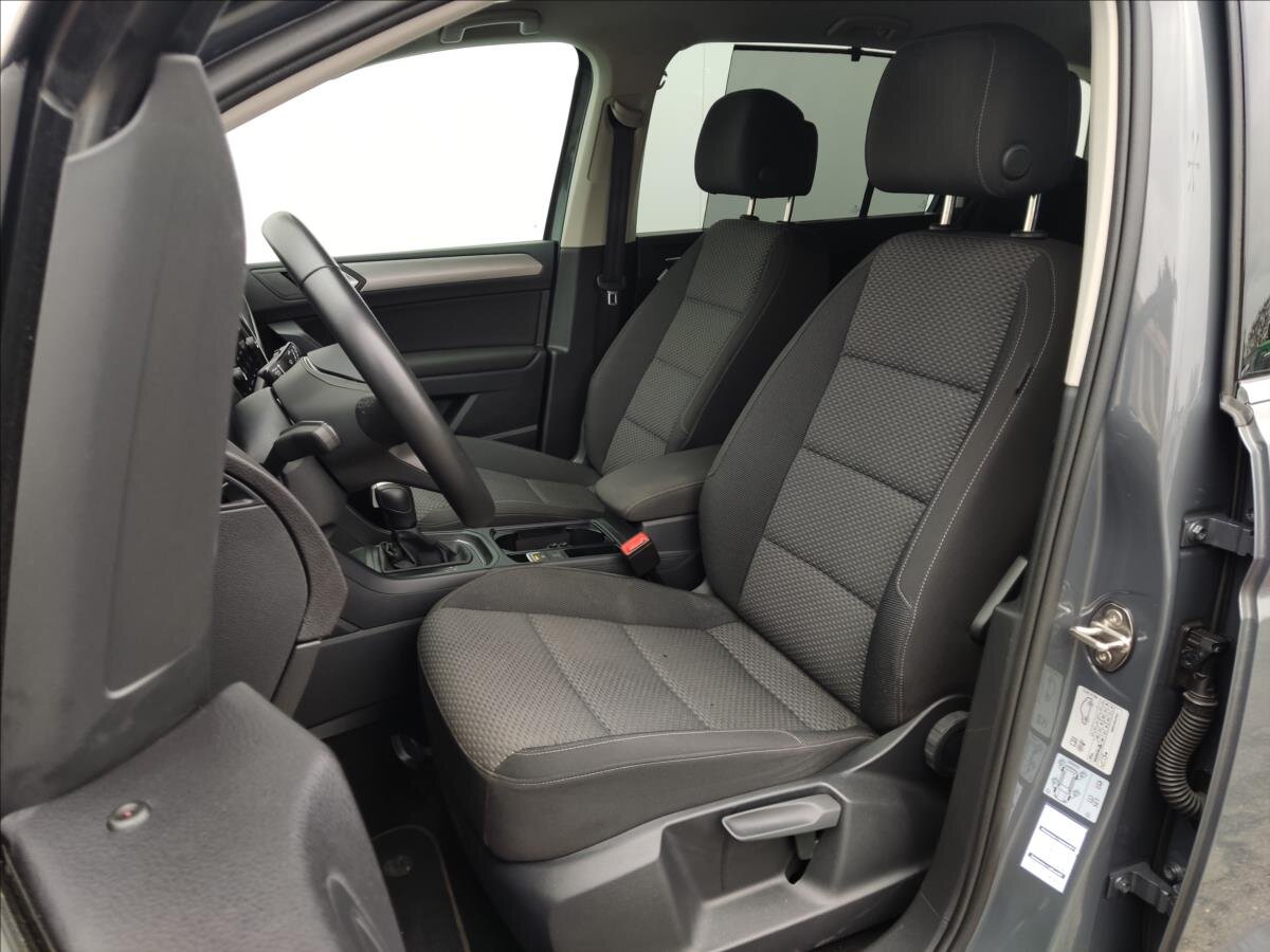 Volkswagen Touran MPV 1,5 l 110 kw
