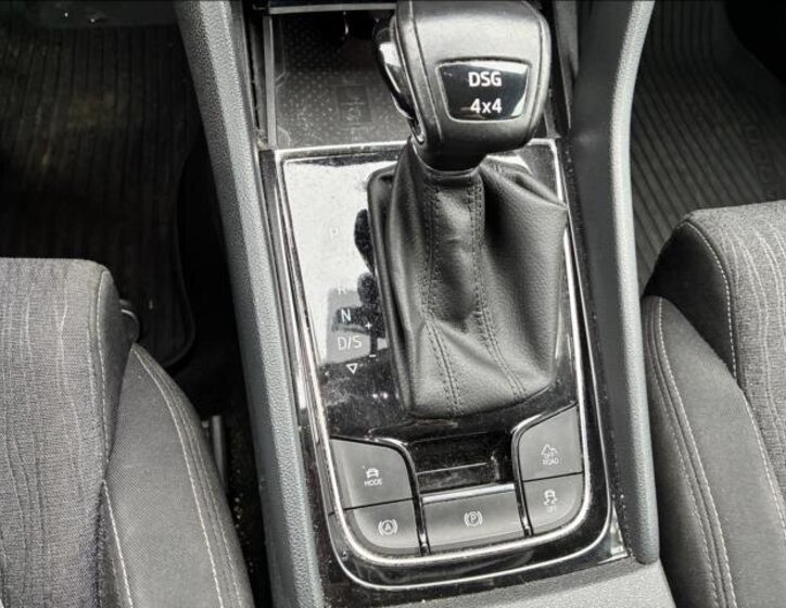 Škoda Karoq SUV / Terénní 2,0 l 110 kw