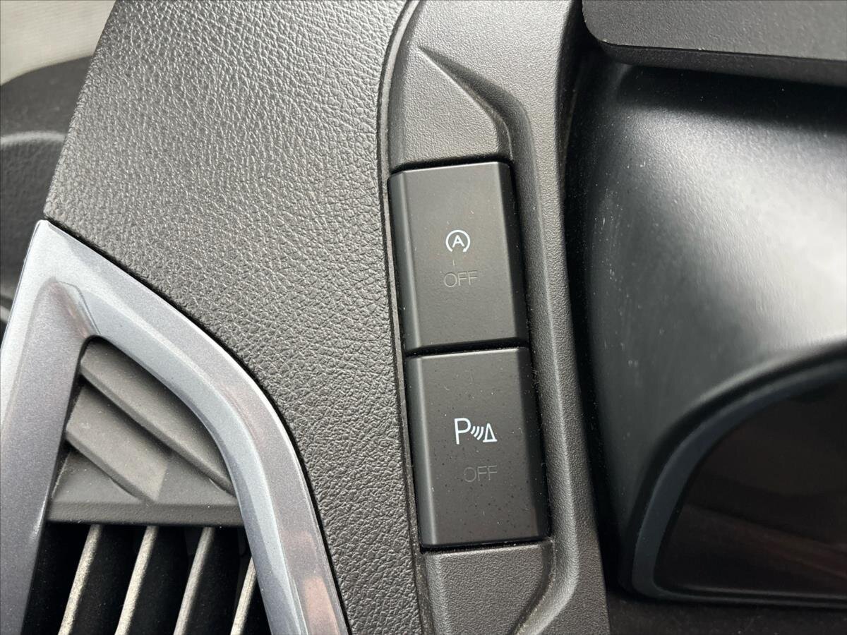 Ford Tourneo Custom Kombi 2,0 l 125 kw