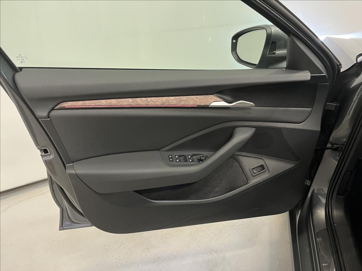 Škoda Superb Kombi 2,0 l 110 kw