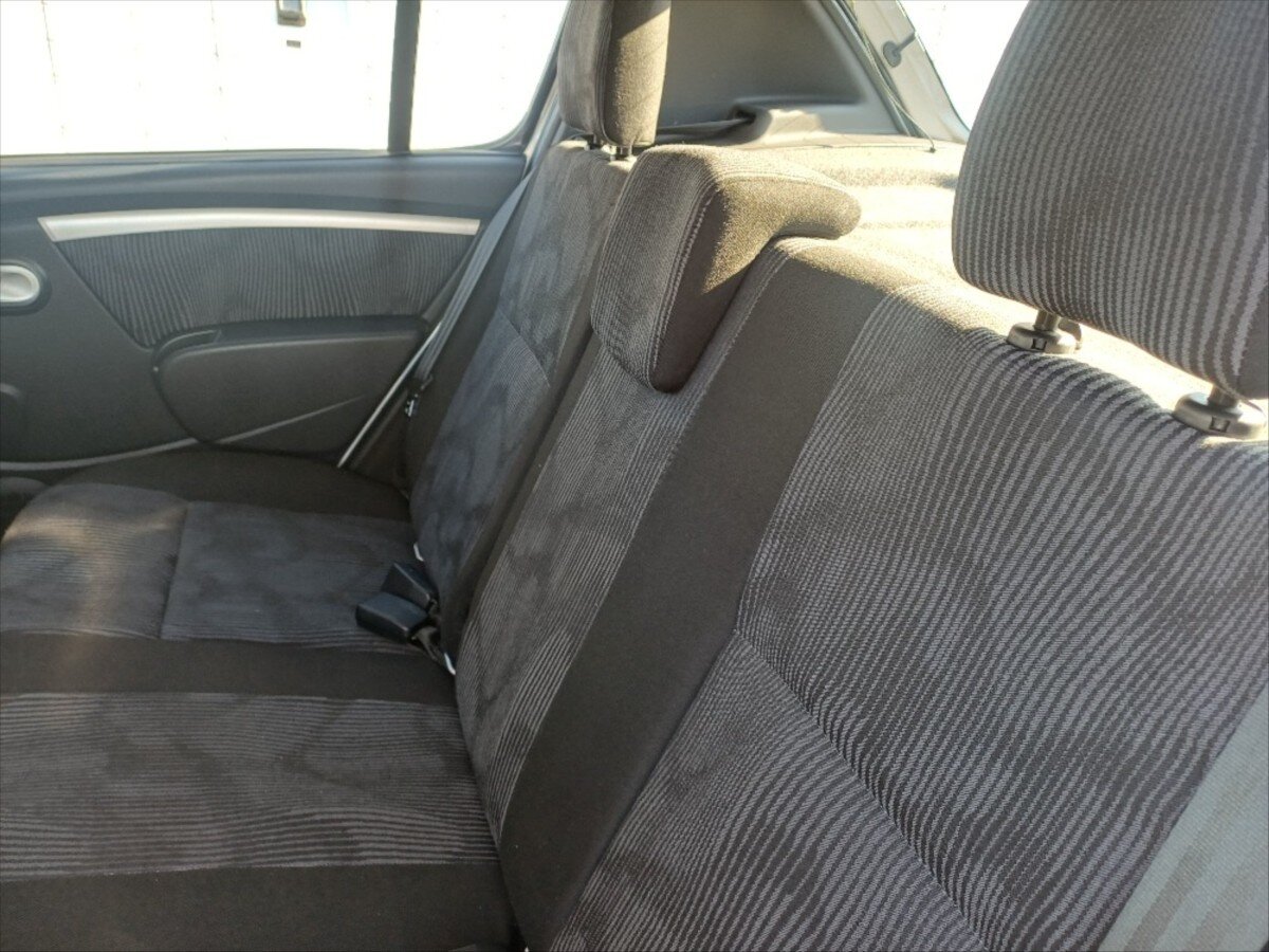 Dacia Sandero Hatchback 1,6 l 64 kw