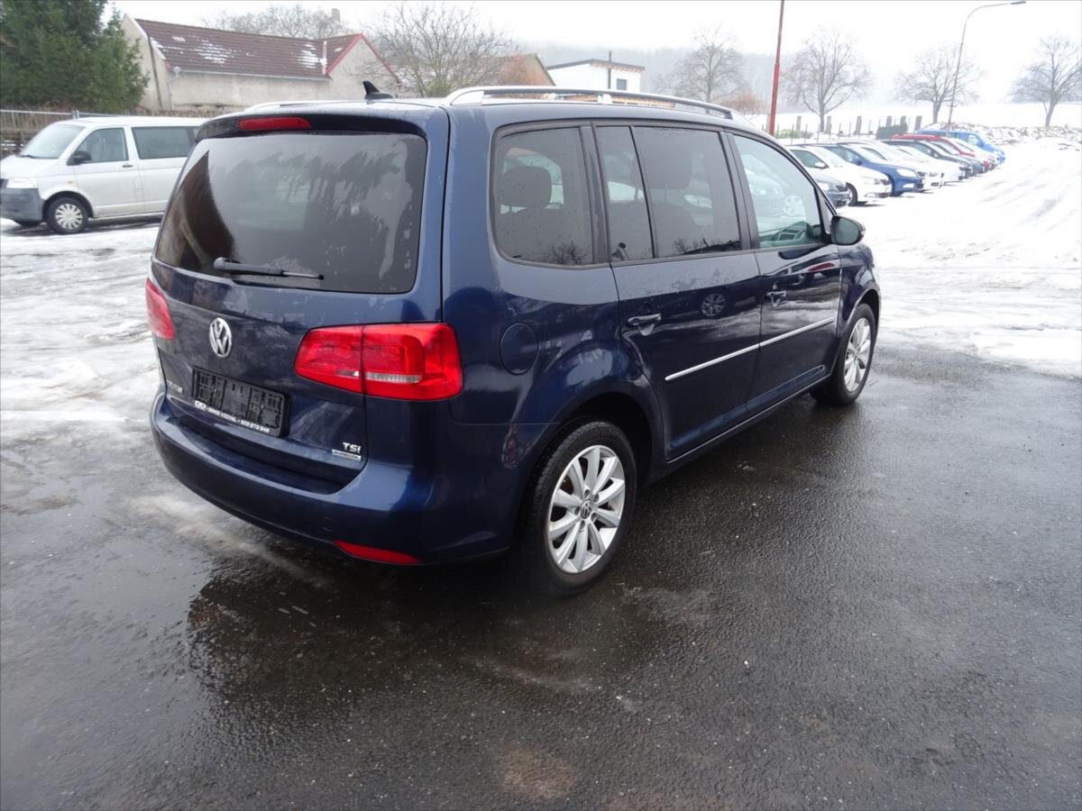 Volkswagen Touran MPV 1,2 l 77 kw