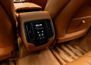 Aston Martin Ostatní SUV 4,0 l 405 kw