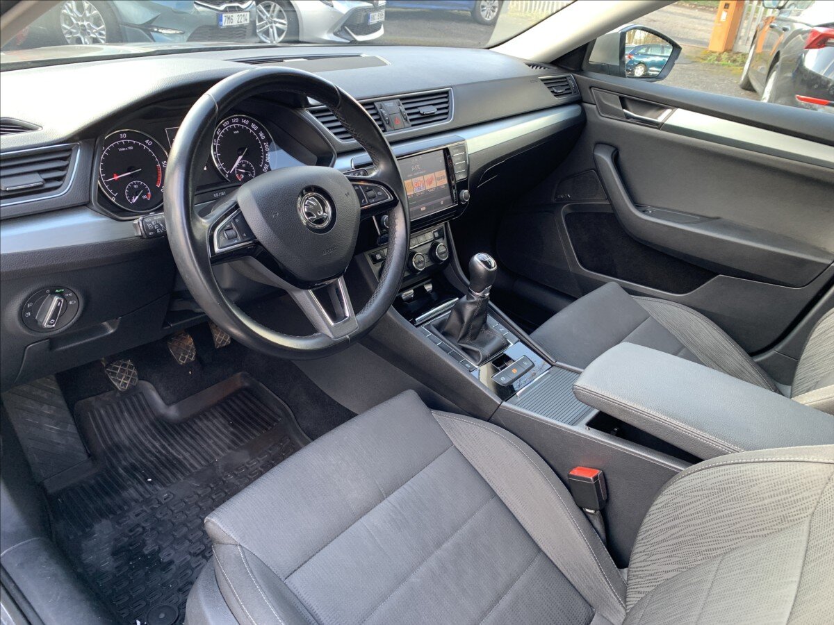 Škoda Superb Kombi 2,0 l 110 kw