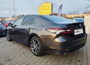 Toyota Camry 7