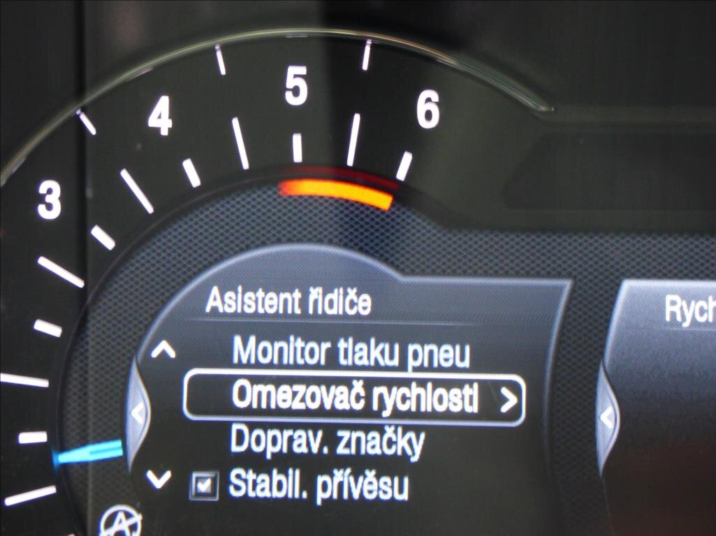 Ford S-MAX MPV 2,0 l 110 kw