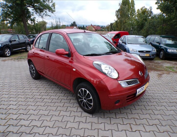 Nissan Micra 1
