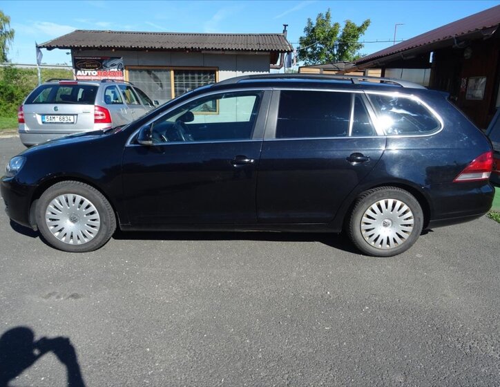 Volkswagen Golf Kombi 2,0 l 103 kw