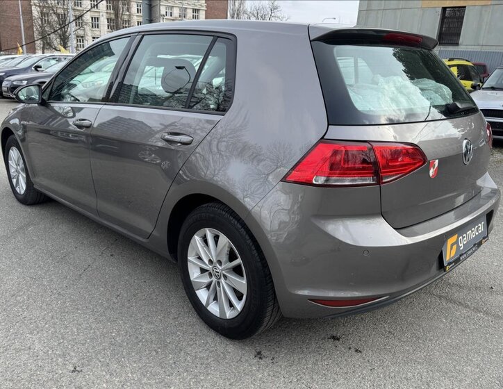 Volkswagen Golf Hatchback 1,2 l 63 kw