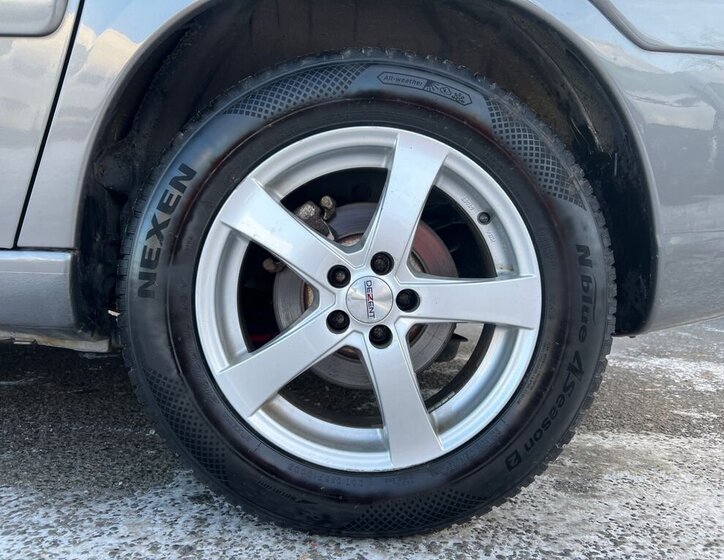 Peugeot 807 MPV 2,0 l 120 kw