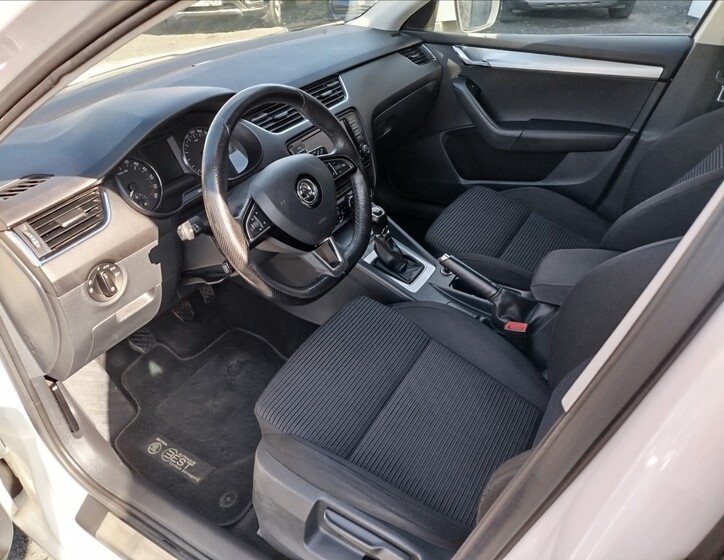 Škoda Octavia 13