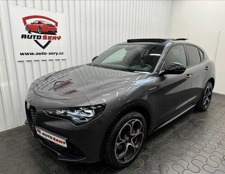 Alfa Romeo Stelvio 2