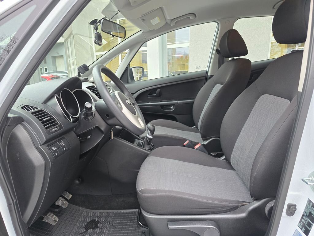 KIA Venga MPV 1,4 l 66 kw