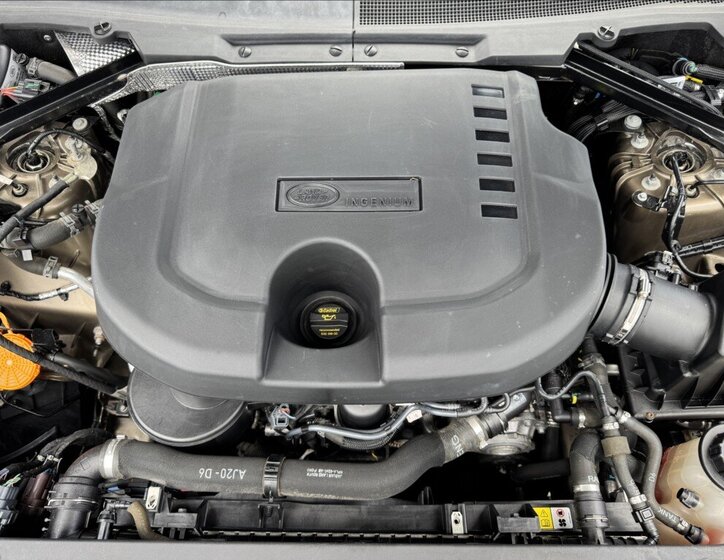 Land Rover Defender SUV / Terénní 3,0 l 221 kw