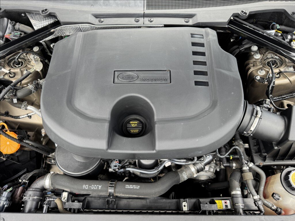 Land Rover Defender SUV / Terénní 3,0 l 221 kw