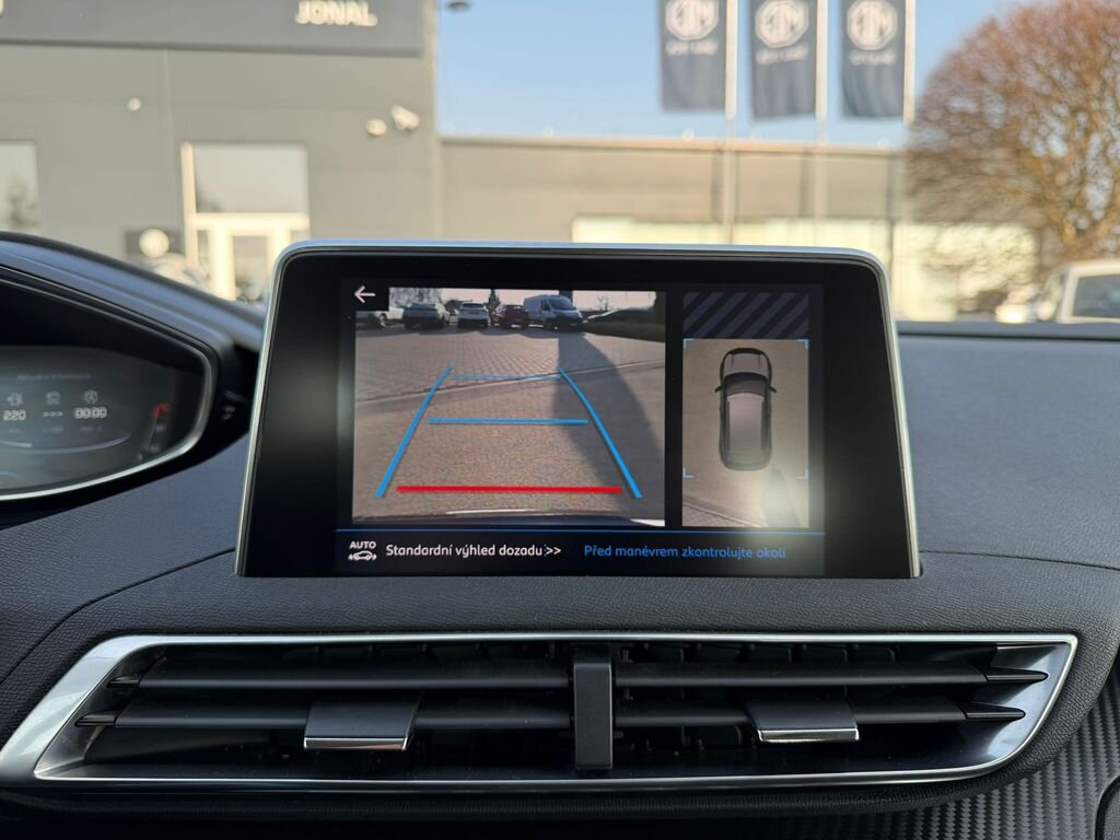 Peugeot 3008 SUV / Terénní 1,2 l 96 kw