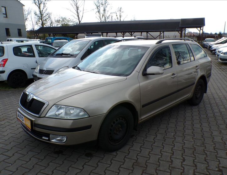 Škoda Octavia Kombi 2,0 l 103 kw