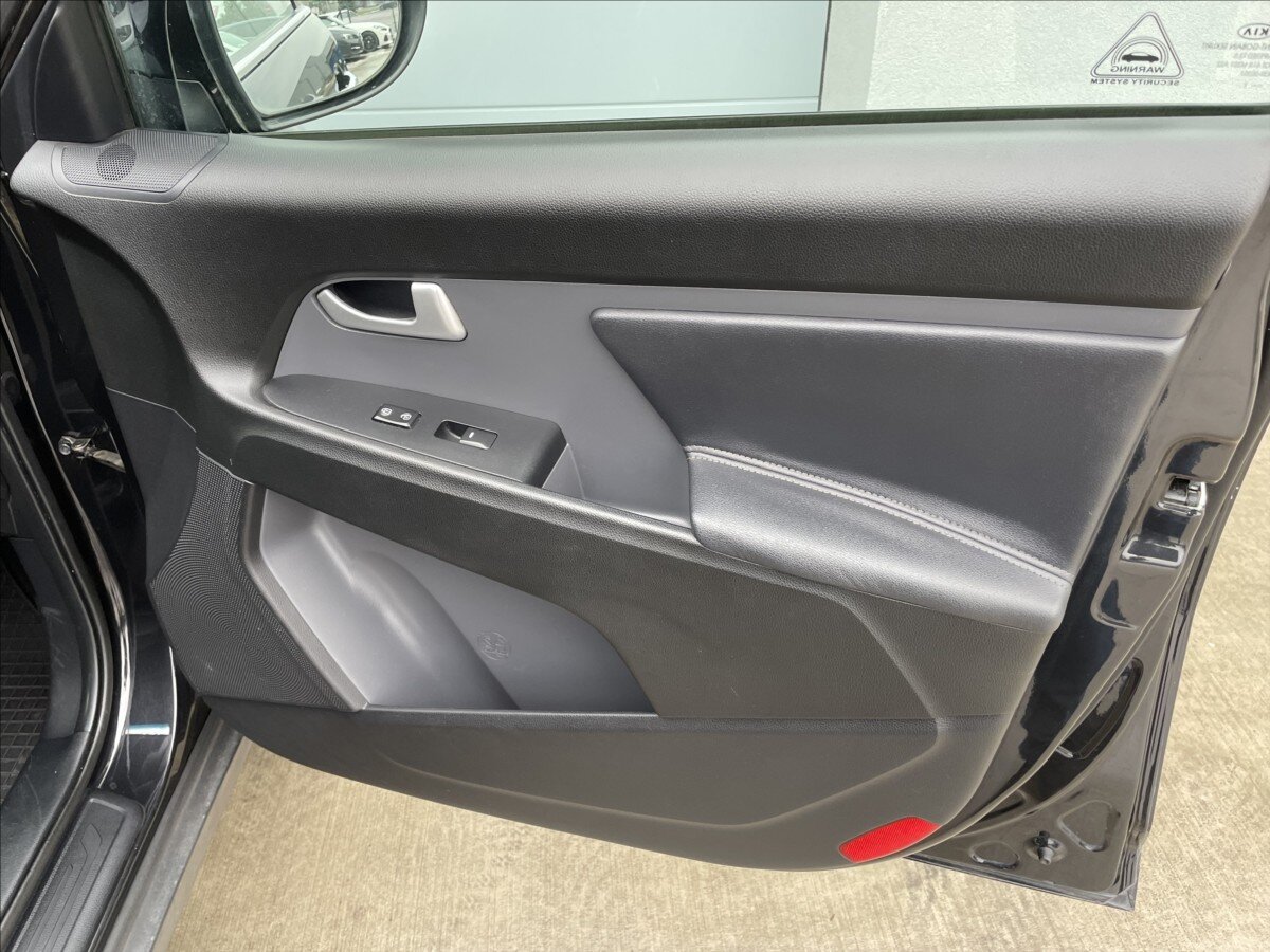 KIA Sportage Kombi 2,0 l 100 kw