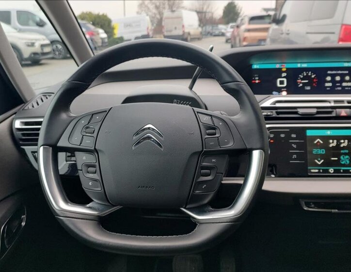 Citroën C4 SpaceTourer 8