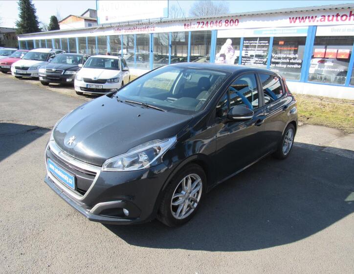 Peugeot 208 1