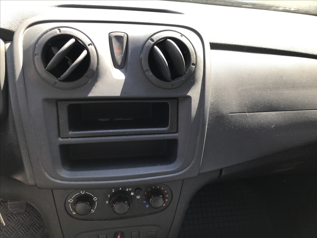 Dacia Sandero Hatchback 1,1 l 54 kw