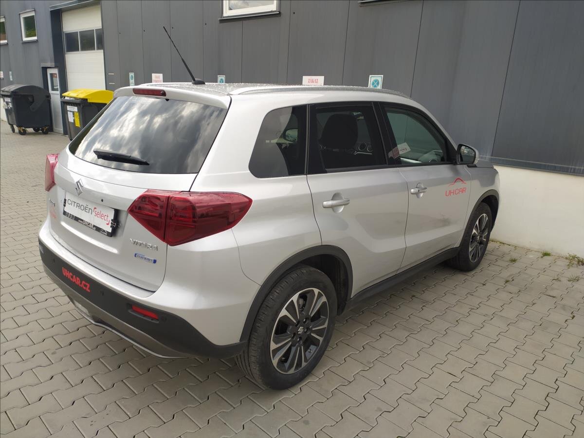 Suzuki Vitara SUV / Terénní 1,4 l 95 kw