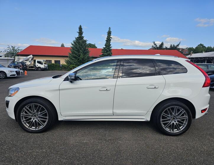 Volvo XC60 8