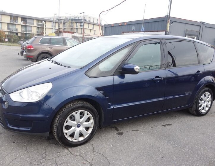 Ford S-MAX 1