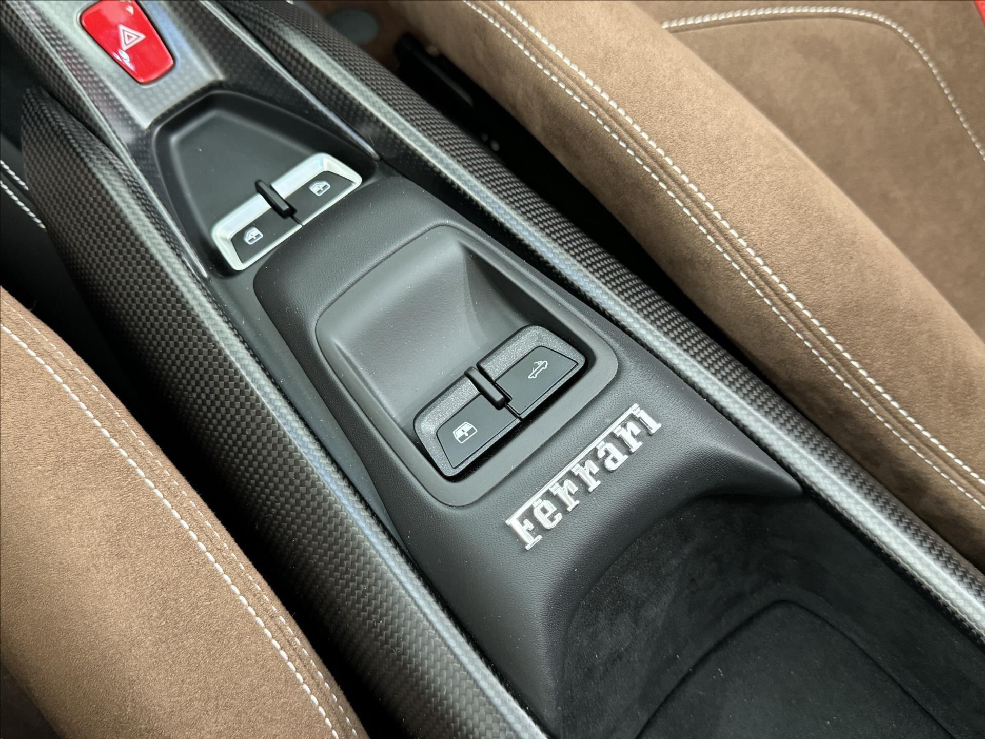 Ferrari F8 Kabriolet 3,9 l 530 kw