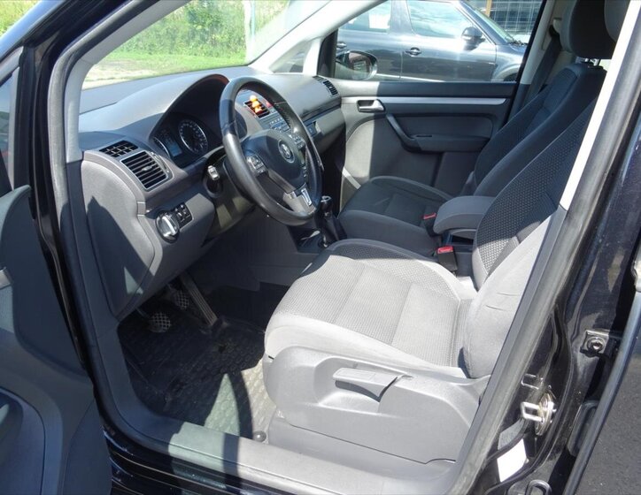 Volkswagen Touran MPV 2,0 l 103 kw