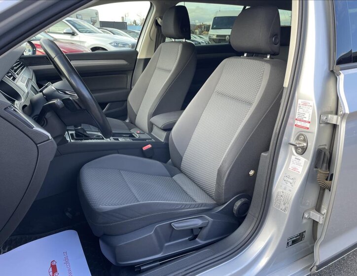 Volkswagen Passat Kombi 2,0 l 110 kw