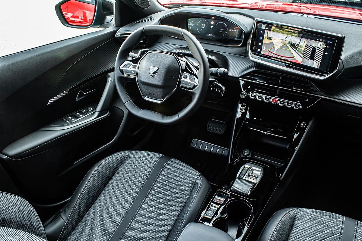 Peugeot 2008 SUV / Terénní 1,2 l 107 kw