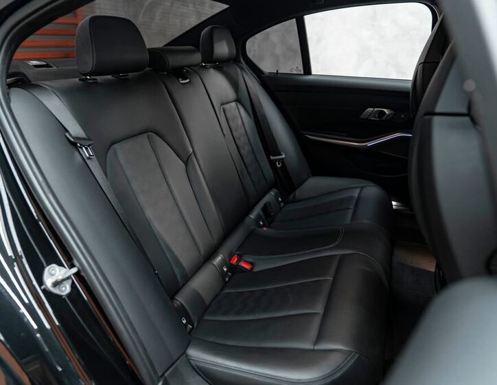 BMW M3 Sedan / Limuzína 3,0 l 353 kw