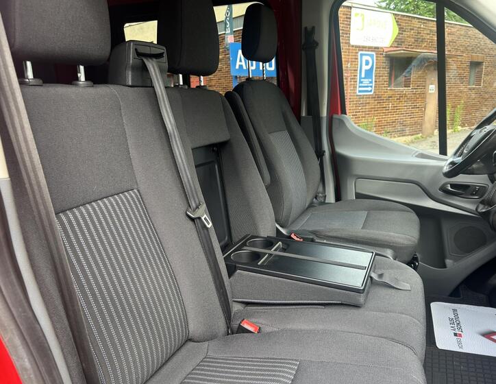Ford Transit 44