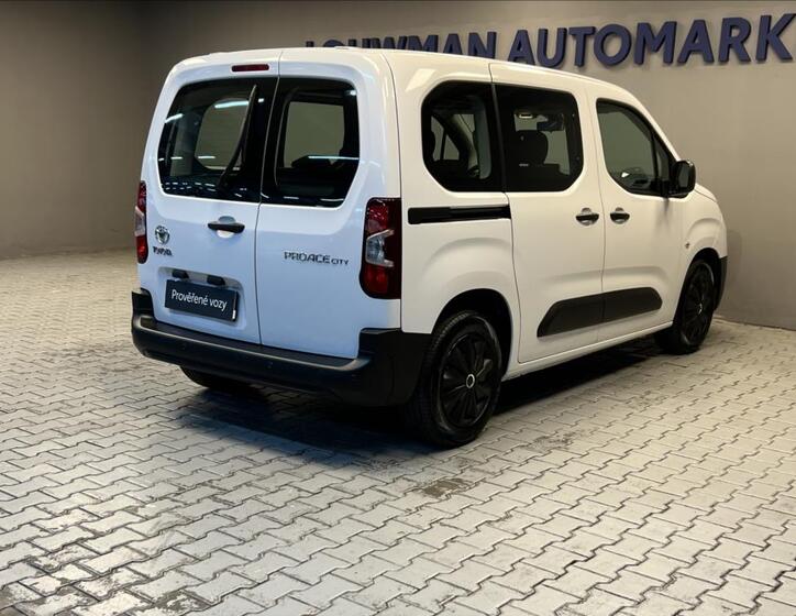 Toyota ProAce City Verso 2
