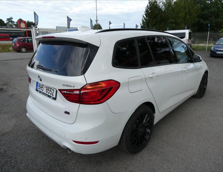 BMW Řada 2 Kombi 2,0 l 110 kw