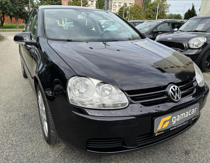 Volkswagen Golf 15