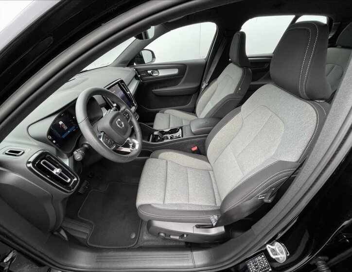 Volvo XC40 SUV 2,0 l 145 kw