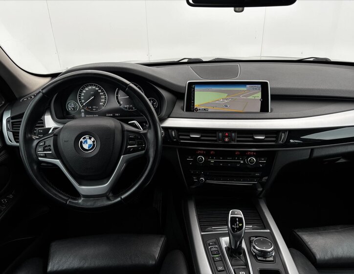 BMW X5 SUV 3,0 l 190 kw
