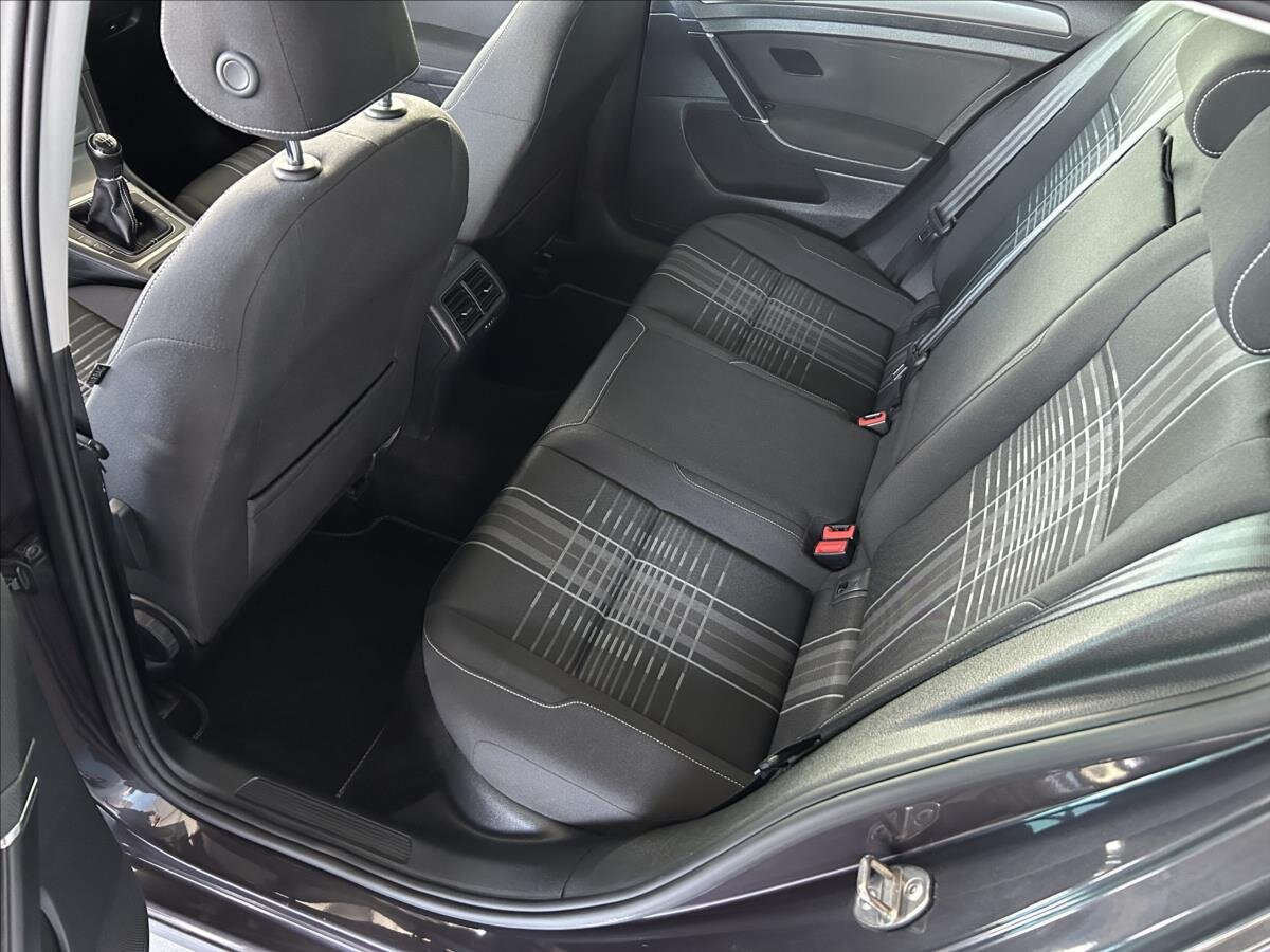 Volkswagen Golf Hatchback 1,2 l 81 kw