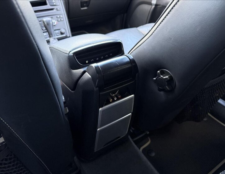 Volvo XC90 Kombi 2,4 l 147 kw