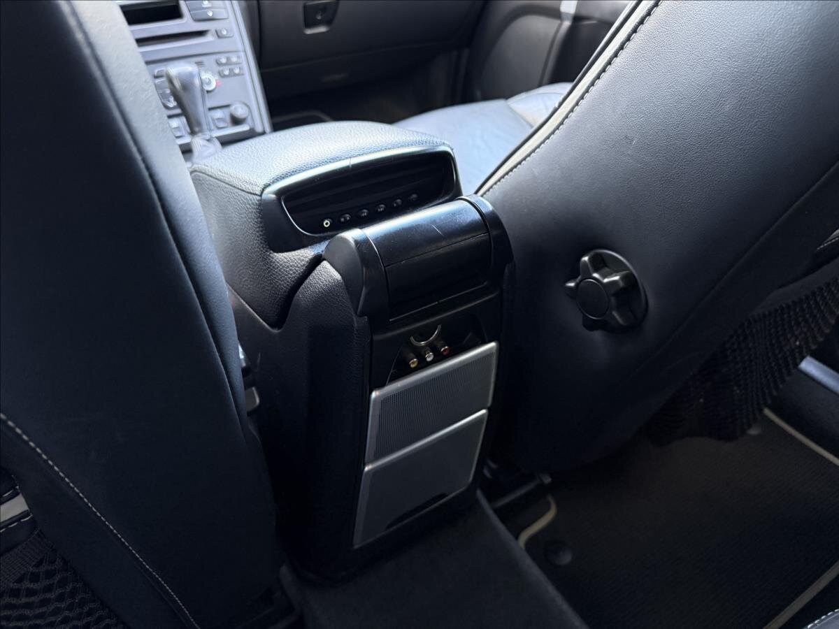 Volvo XC90 Kombi 2,4 l 147 kw