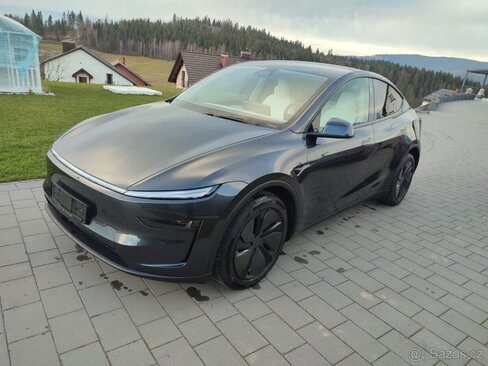 Tesla Model Y Hatchback 0,0 0