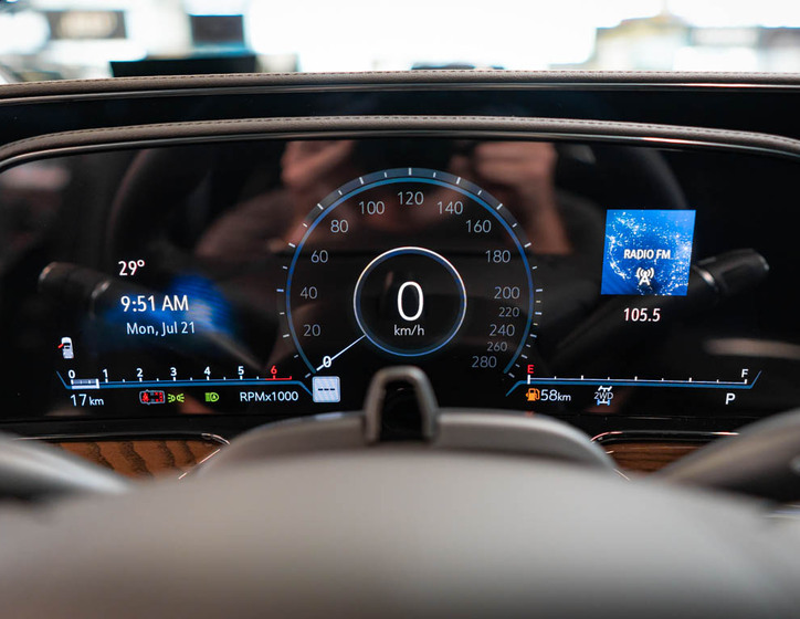 Cadillac Escalade 26