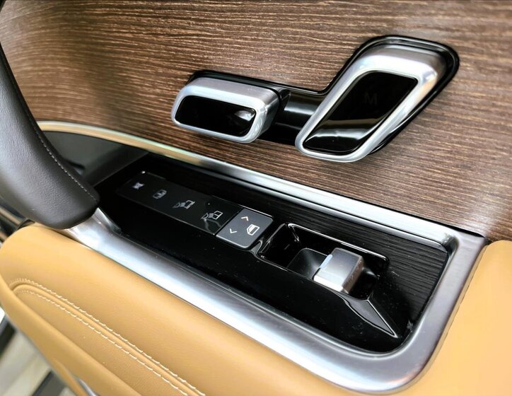 Land Rover Range Rover SUV / Terénní 3,0 l 404 kw