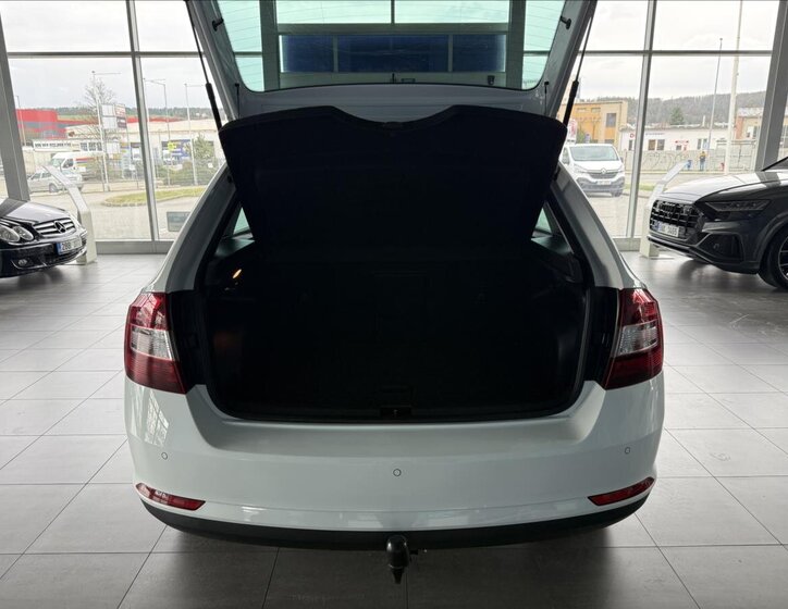 Škoda Rapid Hatchback 999,0 81 kw