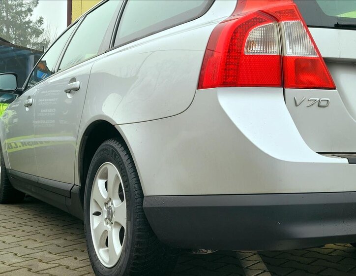 Volvo V70 Kombi 2,4 l 129 kw