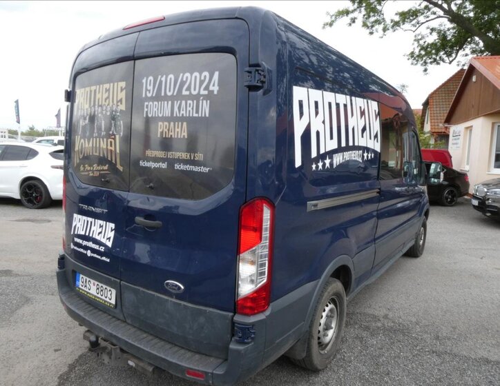 Ford Transit 9