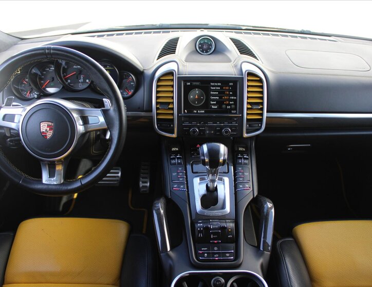 Porsche Cayenne SUV / Terénní 4,8 l 397 kw